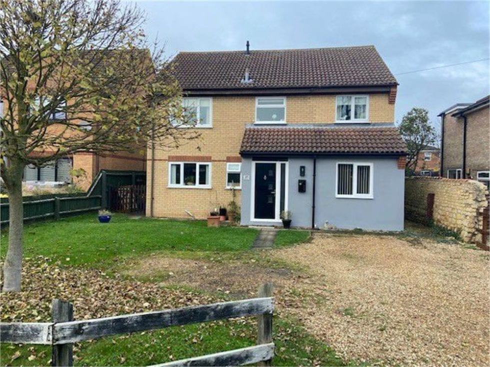 Station Road, Morton, BOURNE, Lincolnshire Eckfords Estate Agents