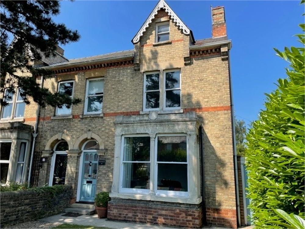 North Road, BOURNE, Lincolnshire Eckfords Estate Agents