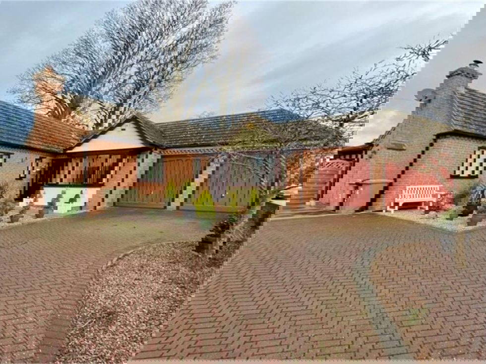 2 The Spinney, Twenty, BOURNE, Lincolnshire Eckfords Estate Agents