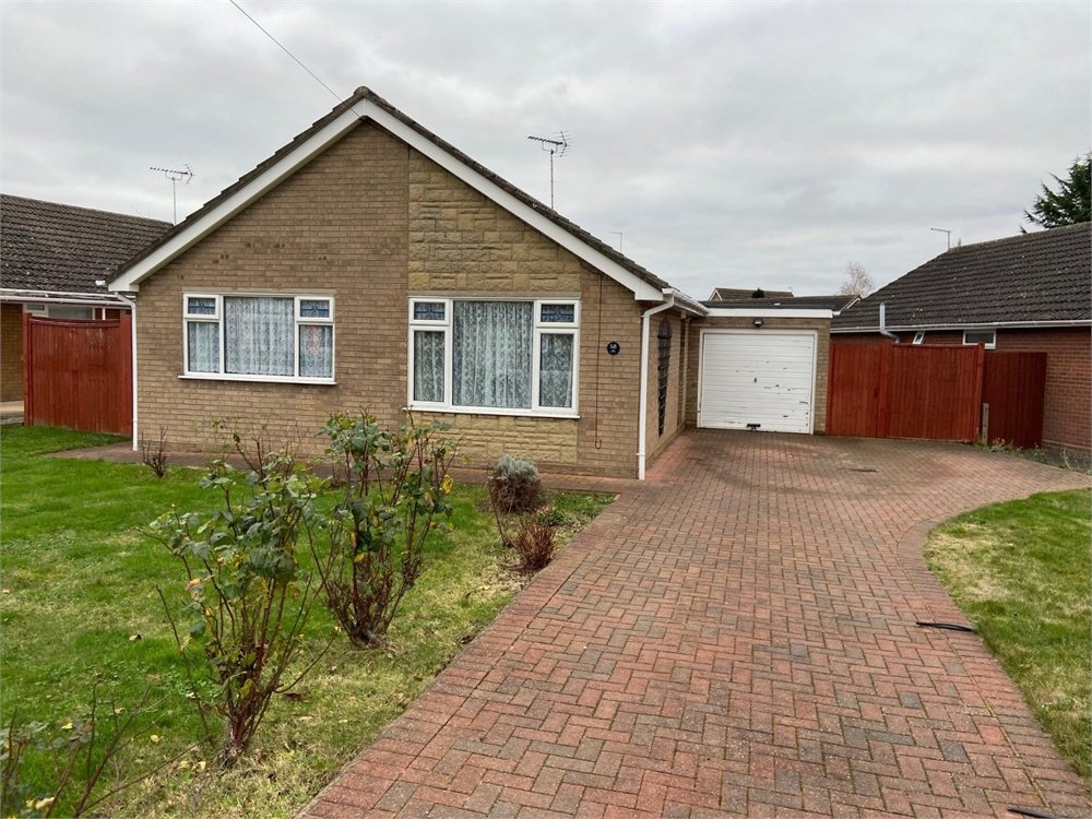 Beech Avenue, BOURNE Eckfords Estate Agents