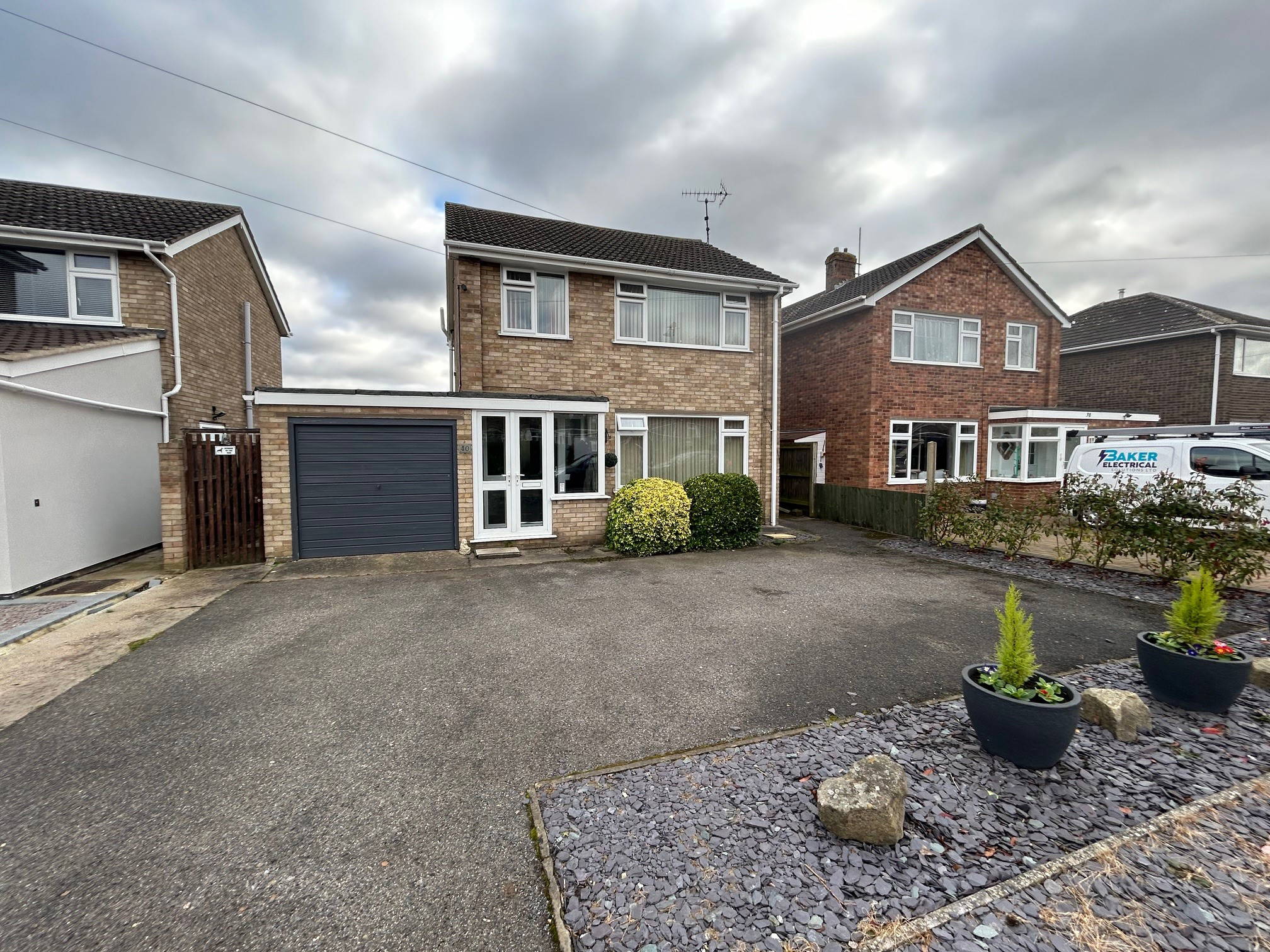 Pinewood Close, Bourne Eckfords Estate Agents