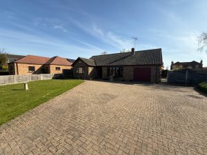 Christophers Lane, Bourne